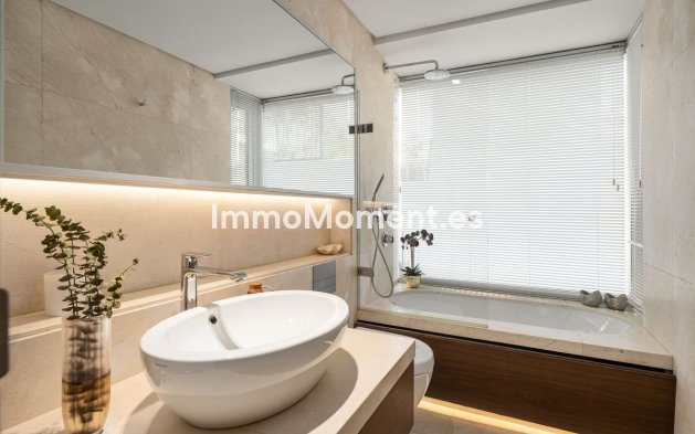 Reventa - Villa - Marbella - Marbella Centro