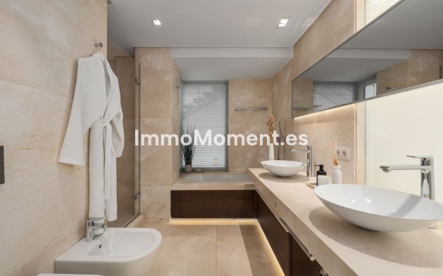 Reventa - Villa - Marbella - Marbella Centro