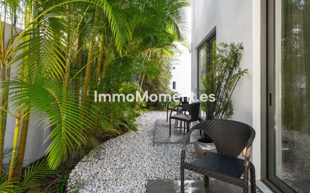 Reventa - Villa - Marbella - Marbella Centro