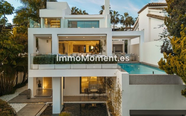 Reventa - Villa - Marbella - Marbella Centro
