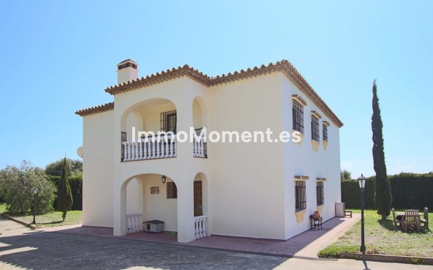 Wiederverkauf - Villa - Estepona  - Estepona Centro