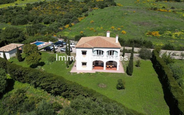Wiederverkauf - Villa - Estepona  - Estepona Centro