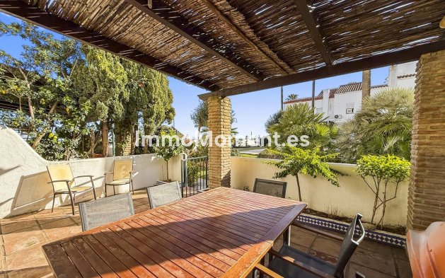 Resale - Townhouse - Casares - Casares Centro