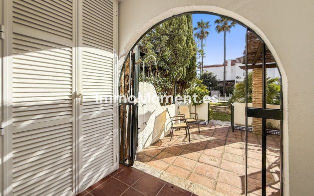 Resale - Townhouse - Casares - Casares Centro