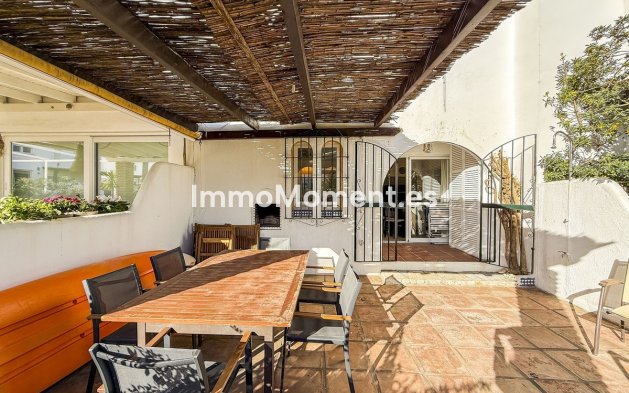 Resale - Townhouse - Casares - Casares Centro