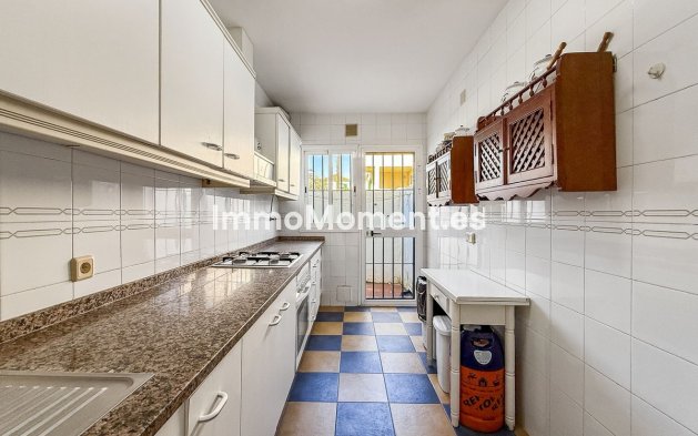 Resale - Townhouse - Casares - Casares Centro