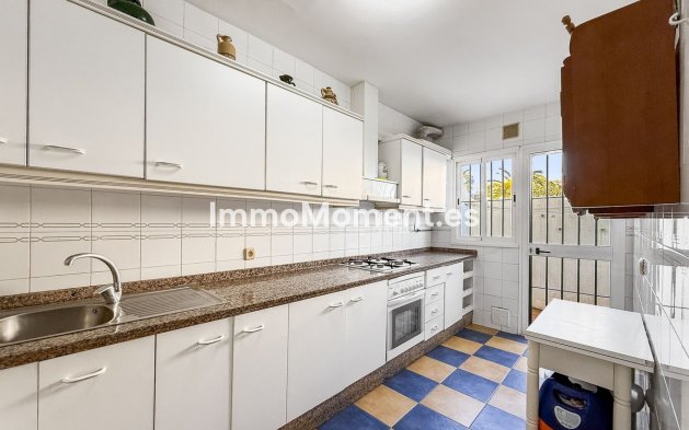 Resale - Townhouse - Casares - Casares Centro