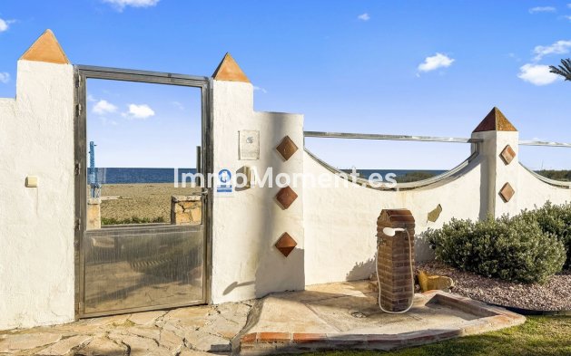 Resale - Townhouse - Casares - Casares Centro