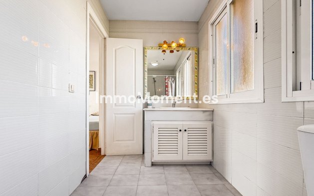 Resale - Townhouse - Casares - Casares Centro