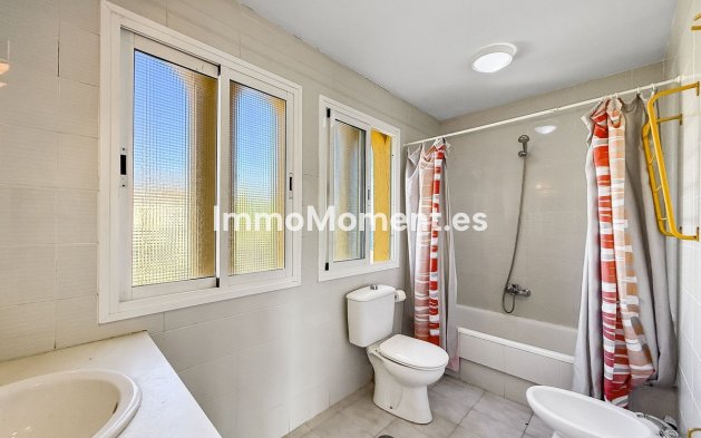 Resale - Townhouse - Casares - Casares Centro