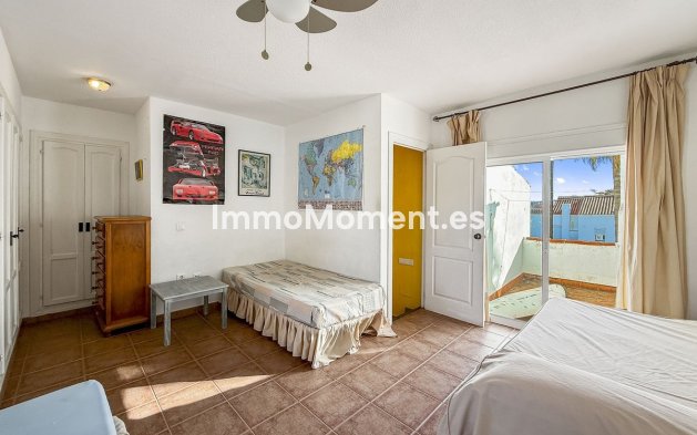 Resale - Townhouse - Casares - Casares Centro