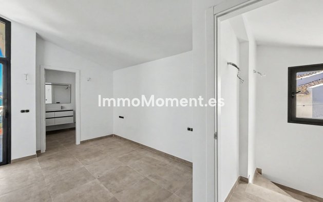 Reventa - Villa - Estepona  - Estepona Centro