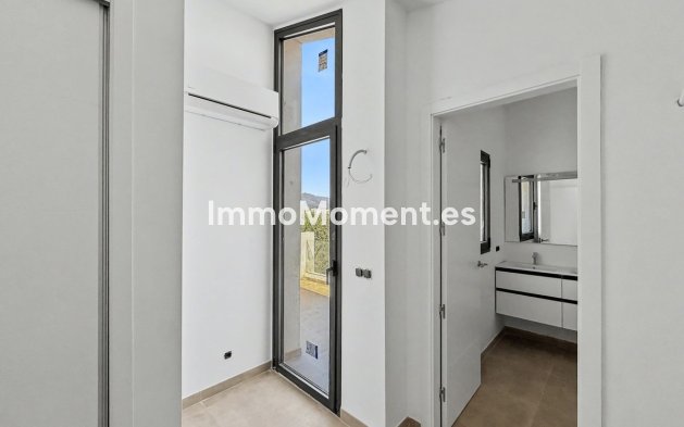 Reventa - Villa - Estepona  - Estepona Centro