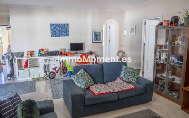 Reventa - Apartamento - Estepona  - Estepona Centro