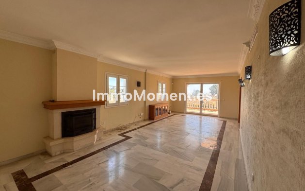 Resale - Villa - Estepona - Estepona Centro