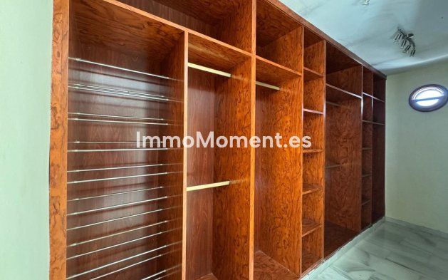 Resale - Villa - Estepona - Estepona Centro