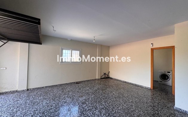 Resale - Villa - Estepona - Estepona Centro
