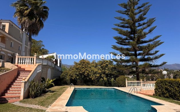 Resale - Villa - Estepona - Estepona Centro