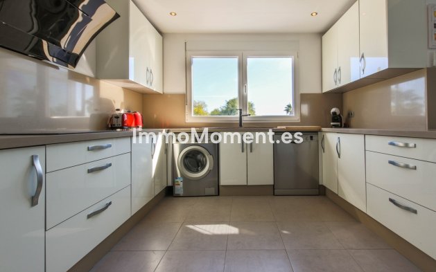 Wiederverkauf - Villa - Estepona  - New Golden Mile