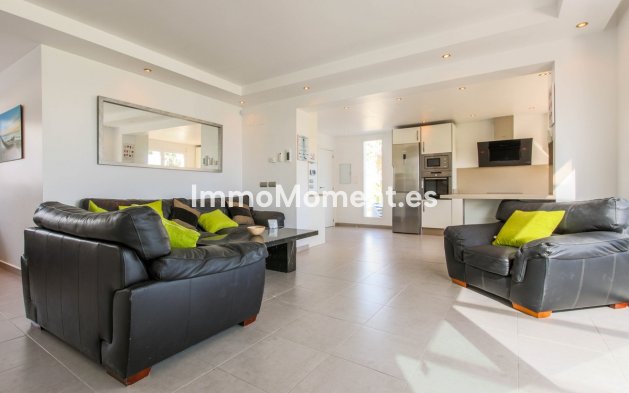 Wiederverkauf - Villa - Estepona  - New Golden Mile