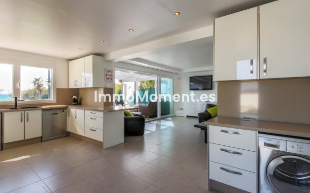 Wiederverkauf - Villa - Estepona  - New Golden Mile