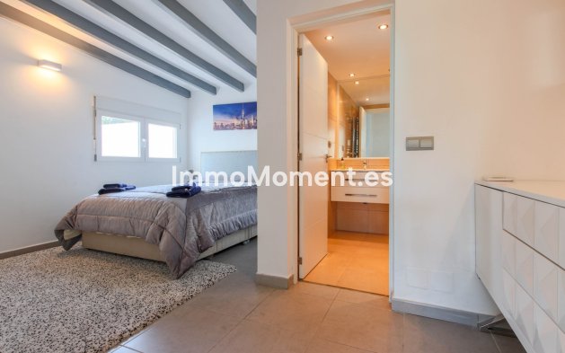 Wiederverkauf - Villa - Estepona  - New Golden Mile