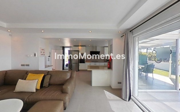 Wiederverkauf - Villa - Estepona  - New Golden Mile