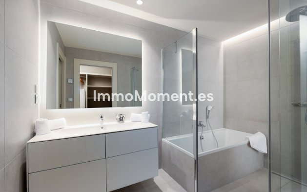 Revente - Appartement - Estepona  - Estepona Centro