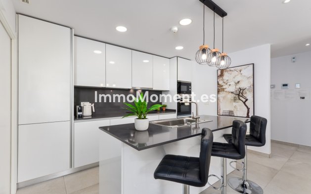 Resale - Apartment - Benahavís - Benahavís Centro