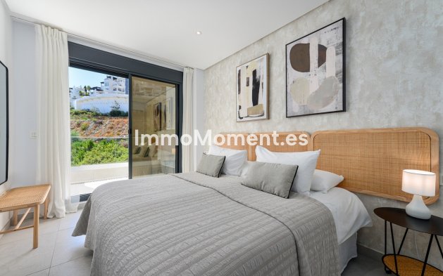 Resale - Apartment - Benahavís - Benahavís Centro