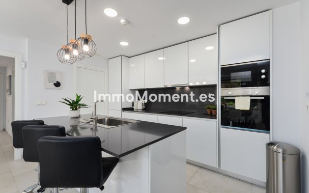 Resale - Apartment - Benahavís - Benahavís Centro