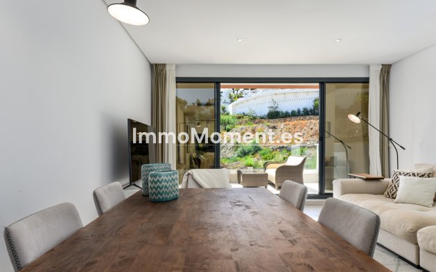 Resale - Apartment - Benahavís - Benahavís Centro