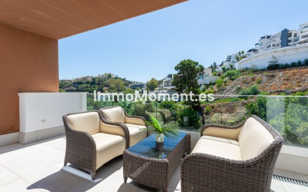 Resale - Apartment - Benahavís - Benahavís Centro