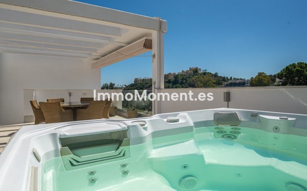 Resale - Apartment - Benahavís - Benahavís Centro