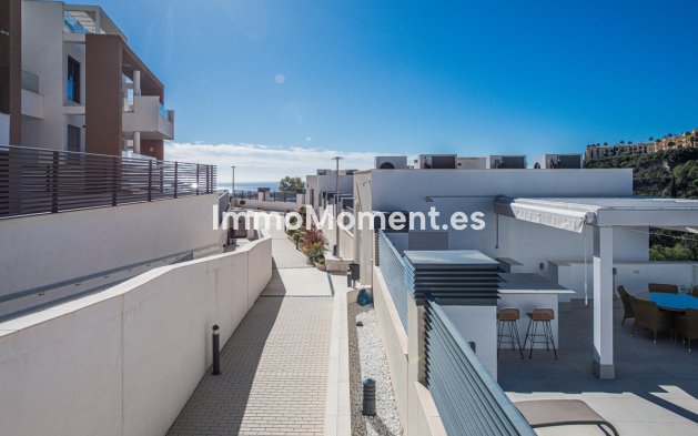 Resale - Apartment - Benahavís - Benahavís Centro
