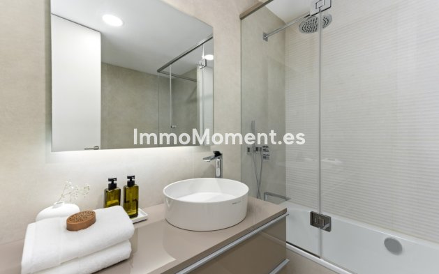 Revente - Appartement - Estepona  - Estepona Centro