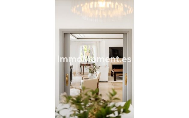 Wiederverkauf - Villa - Marbella - Aloha