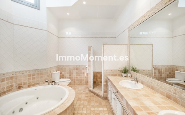 Wiederverkauf - Villa - Marbella - Aloha