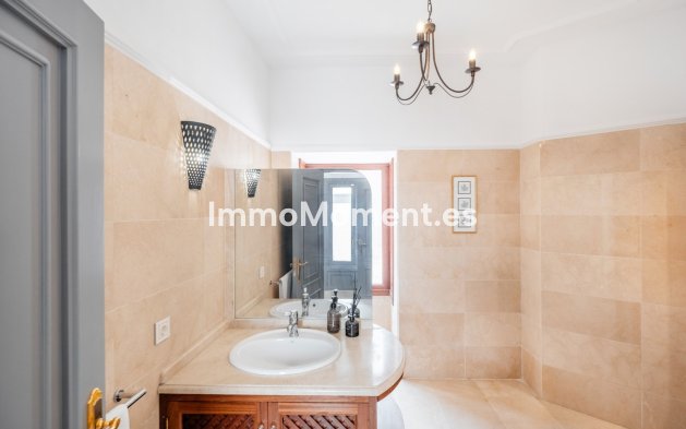 Wiederverkauf - Villa - Marbella - Aloha