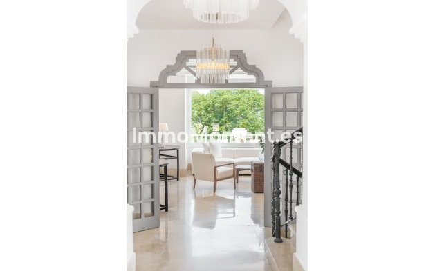 Wiederverkauf - Villa - Marbella - Aloha