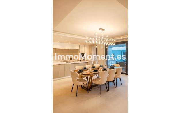 Resale - Villa - El Paraiso - New Golden Mile