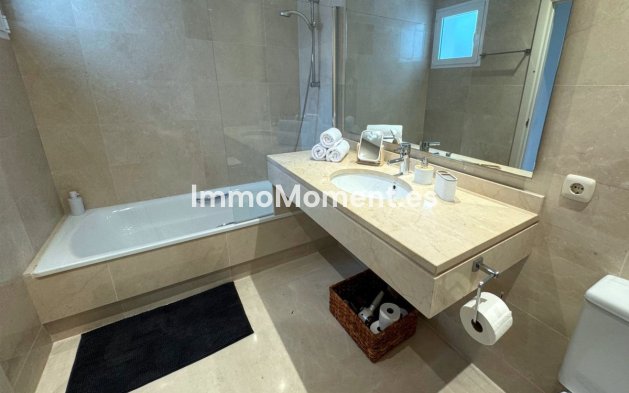 Wiederverkauf - Wohnung - Estepona  - Estepona Centro