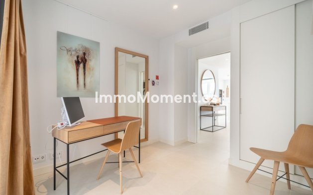 Resale - Apartment - Fuengirola - Fuengirola Centro