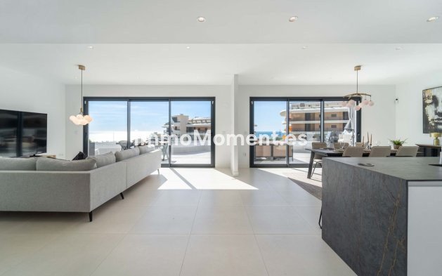 Resale - Apartment - Fuengirola - Fuengirola Centro