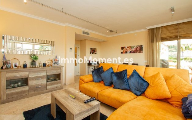 Resale - Apartment - Marbella - La Mairena