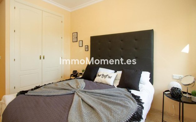 Resale - Apartment - Marbella - La Mairena