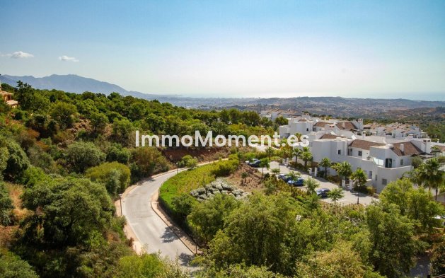 Resale - Apartment - Marbella - La Mairena