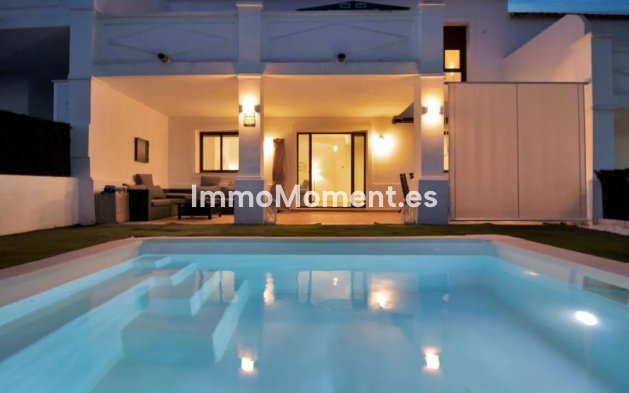 Wiederverkauf - Reihenhaus - Casares - Doña Julia