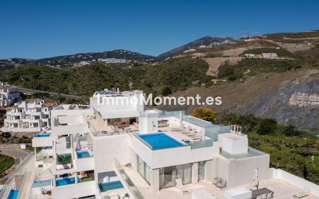 Revente - Appartement - Marbella - Nueva Andalucía