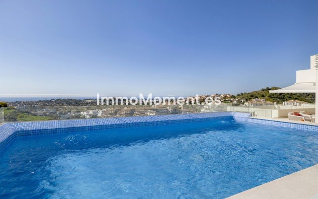 Revente - Appartement - Marbella - Nueva Andalucía